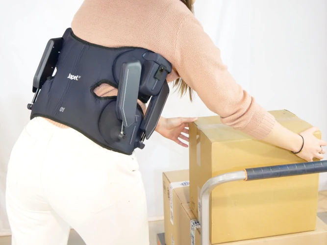 AQ-Tech Functional textile soft exoskeleton