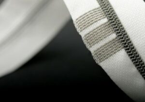 Connected zipper smart textile