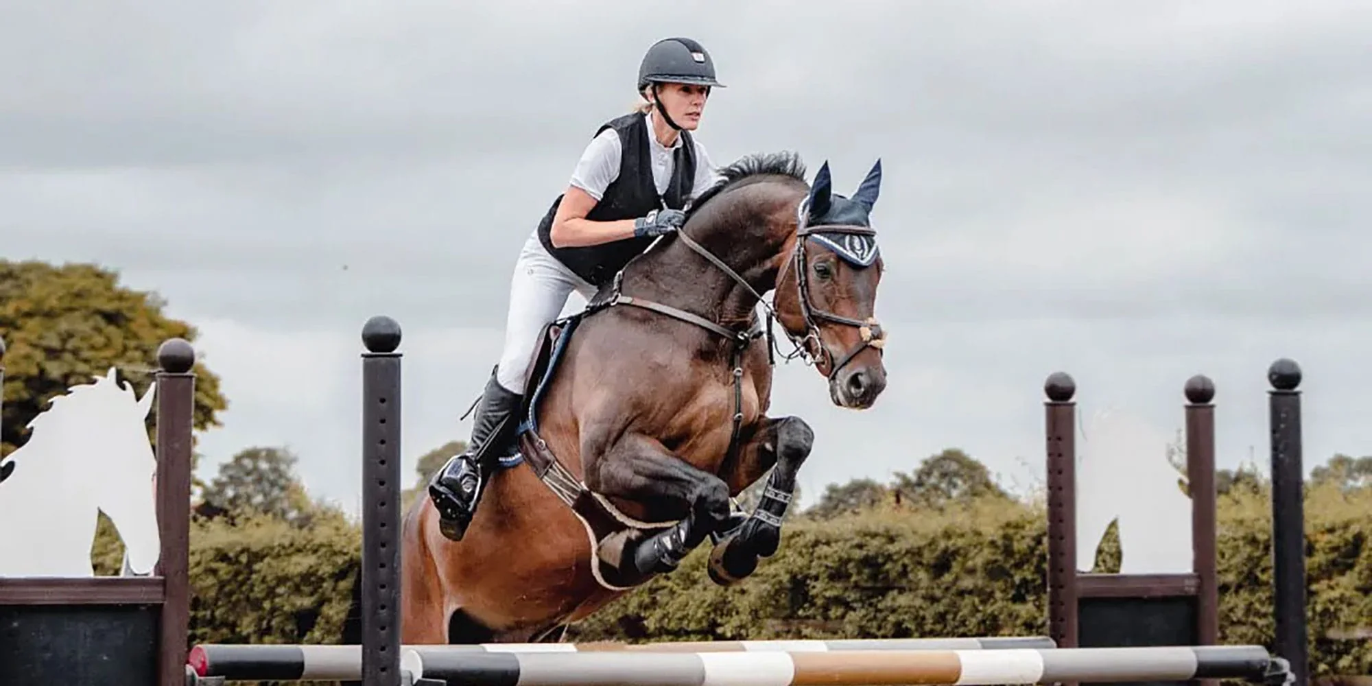 FreeJump - Connected wearable airbag vest for equestrian riders