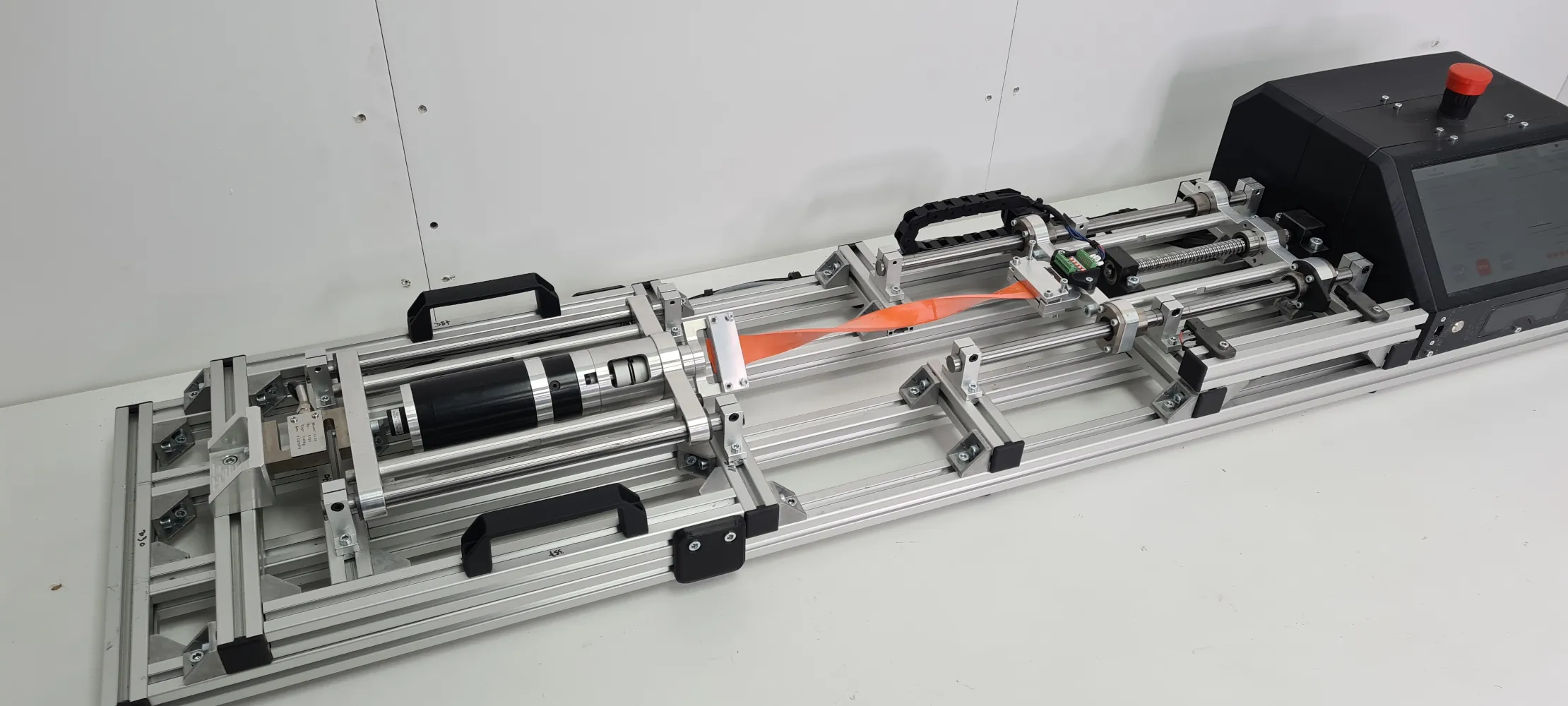 Machines d'essai et R&D sur mesure AQ-Tech